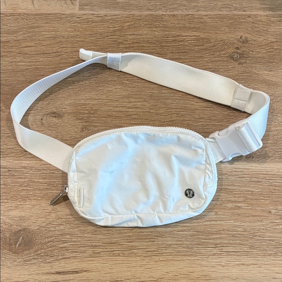 Lululemon White Belt Bag - Picture 1 of 8